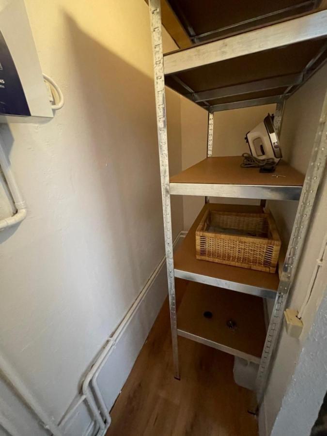 1,5 Zimmer Apartment, 38,5 Qm, Multimedia Tv, Uni, Hbf Duisburg Buitenkant foto