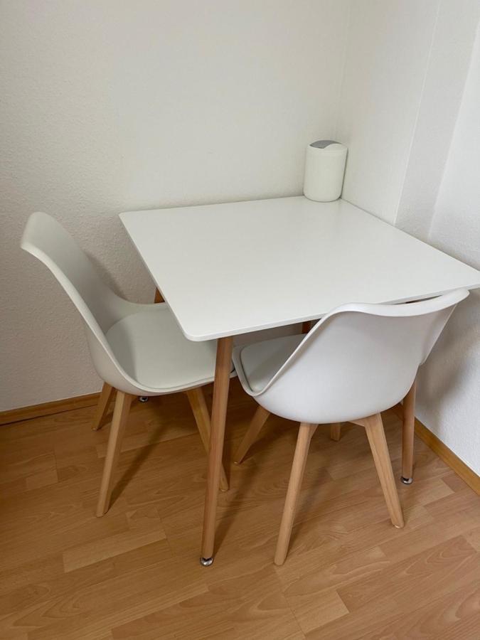 1,5 Zimmer Apartment, 38,5 Qm, Multimedia Tv, Uni, Hbf Duisburg Buitenkant foto