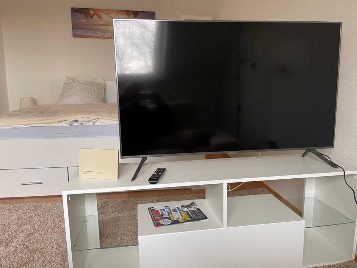 1,5 Zimmer Apartment, 38,5 Qm, Multimedia Tv, Uni, Hbf Duisburg Buitenkant foto